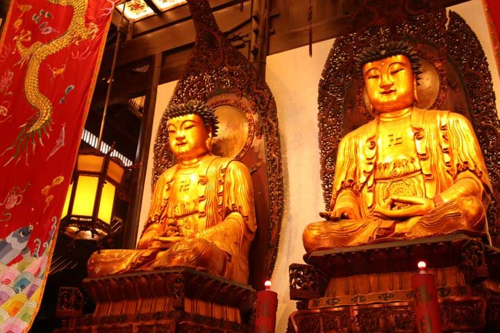 statues de Bouddha en jade à Shanghai