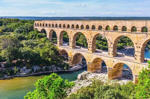 le pont du gard, classé au patrimoine mondial de l'UNESCO de France