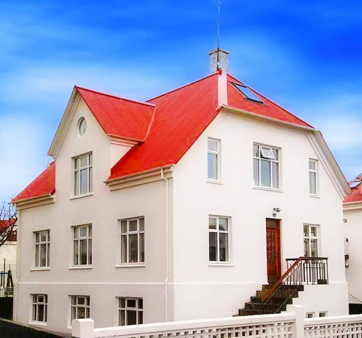 Refurinn Reykjavik Guesthouse