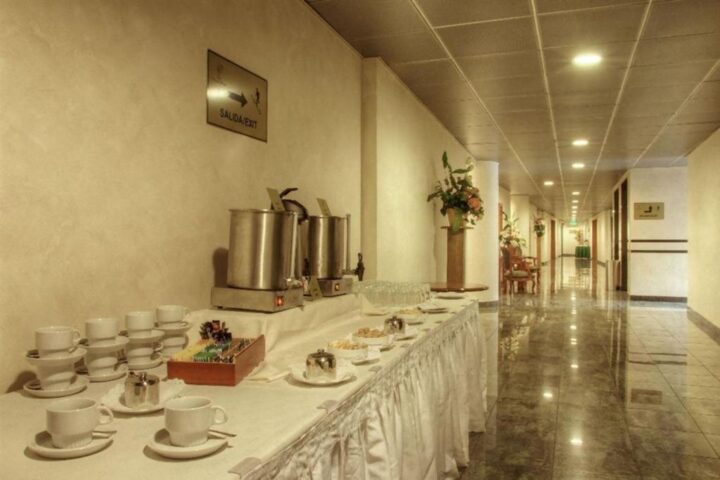 Hotel Diego de Almagro Aeropuerto