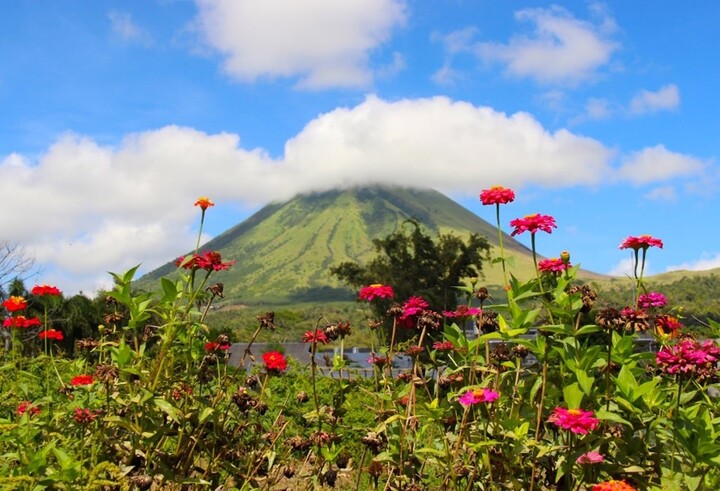 Visiter les volcans Mahawu et Lokon