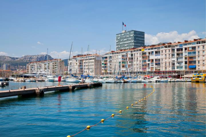 Toulon, 13ème place des plus grandes villes de France